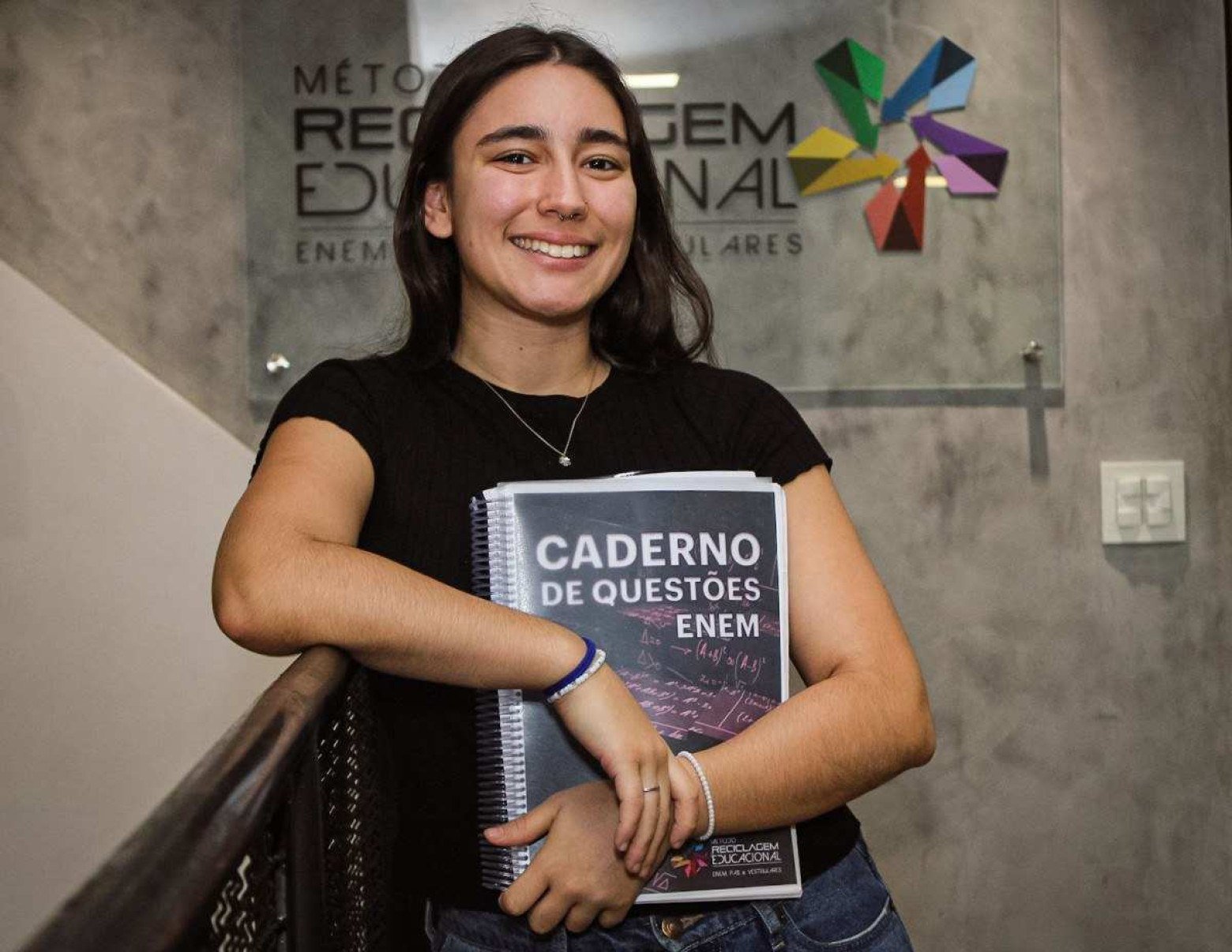 ... já amiga, Giovana Eloi, que concorre para o mesmo curso, criou um método de estudos 07/11/2024 Crédito: Kayo Magalhães/CB/D.A Press. Cidades. Enem 2024. Na foto, Giovana Eloi.