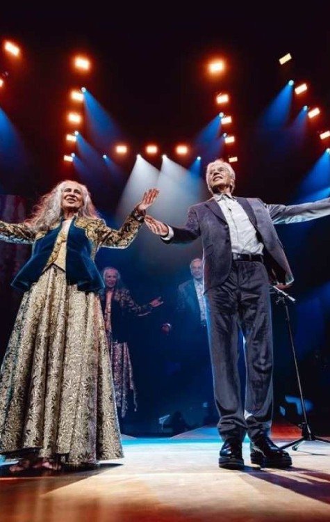 'Caetano & Bethânia Ao Vivo', álbum vencedor do Grammy que registra a turnê da dupla entre 2024 e 2025 -  (crédito: @roncca/Divulgação)