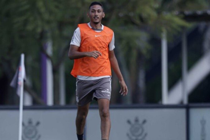 Com muitos problemas no setor defensivo, Ramón Díaz deve levar Renato para Salvador e ser opção na zaga do Timão contra o Rubro-Negro Baiano -  (crédito: Foto: Rodrigo Coca/Agência Corinthians)