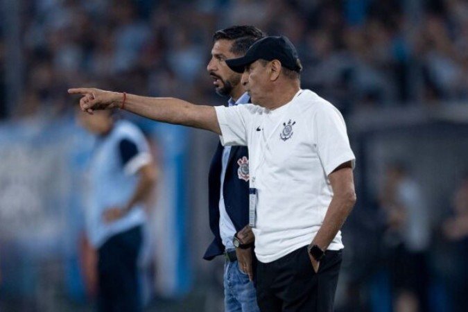 Comandante do Timão, no entanto, optou por seguir no clube, mas explica proposta que chegou durante duelo da Sul-Americana - (crédito: Foto: Rodrigo Coca/Agência Corinthians) Comandante do Timão, no entanto, optou por seguir no clube, mas explica proposta que chegou durante duelo da Sul-Americana - (crédito: Foto: Rodrigo Coca/Agência Corinthians)