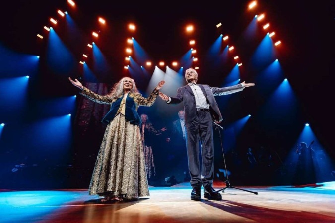 Maria Bethânia e Caetano Veloso  -  (crédito: @roncca/Divulgação)