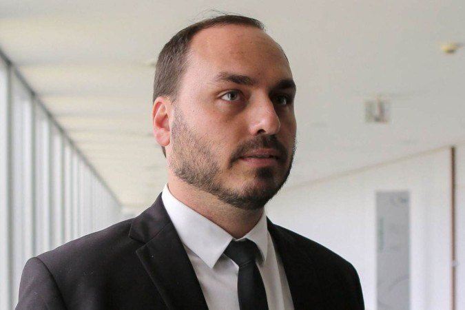 Carlos Bolsonaro é vereador no Rio de Janeiro - (crédito: Sergio LIMA / AFP) Carlos Bolsonaro é vereador no Rio de Janeiro - (crédito: Sergio LIMA / AFP)