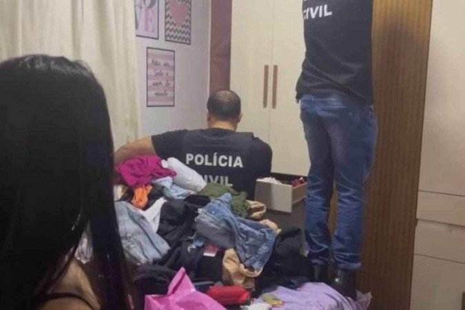 12 mandados de busca e apreensão foram cumpridos nesta sexta-feira (8/11) em operação que investiga quadrilha que usou nome de escritórios de advocacia para aplicar golpes - (crédito: PCDF) 12 mandados de busca e apreensão foram cumpridos nesta sexta-feira (8/11) em operação que investiga quadrilha que usou nome de escritórios de advocacia para aplicar golpes - (crédito: PCDF)