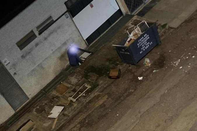 O homem foi preso em flagrante e encaminhado à 2ª Delegacia de Polícia (Asa Norte) - (crédito: Reprodução) O homem foi preso em flagrante e encaminhado à 2ª Delegacia de Polícia (Asa Norte) - (crédito: Reprodução)