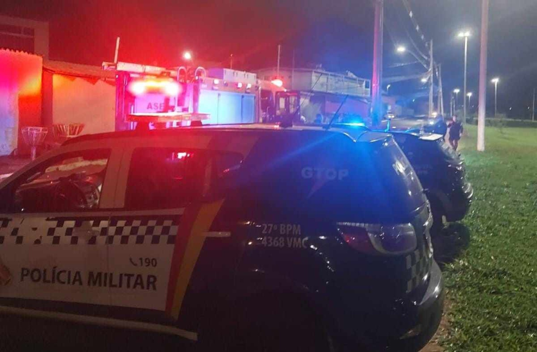 Homem é assassinado a tiros dentro de carro no Recanto das Emas