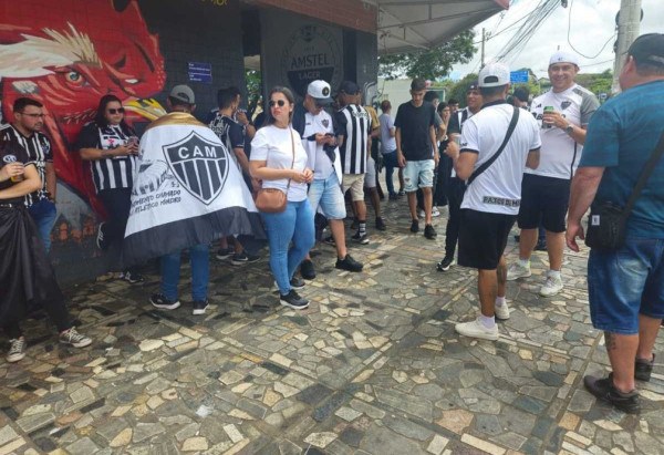 Torcida do Atlético-MG realiza esquenta para a final inédita na Arena MRV -  (crédito: Danilo Queiroz/CB/D.A Press)