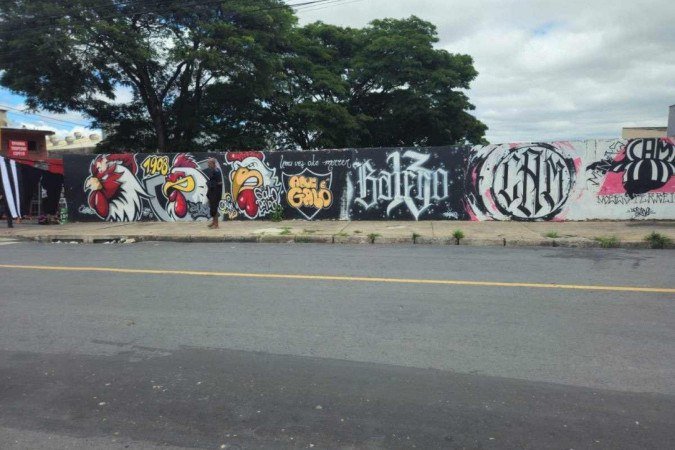 Arredores do estádio atleticano contam com diversas referências ao clube alvinegro