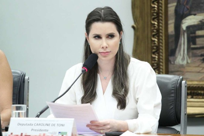 Deputada Caroline de Toni (PL-SC), presidente da Comissão de Constituição e Justiça da Câmara dos Deputados.  -  (crédito: Vinicius Loures/Câmara dos Deputados)