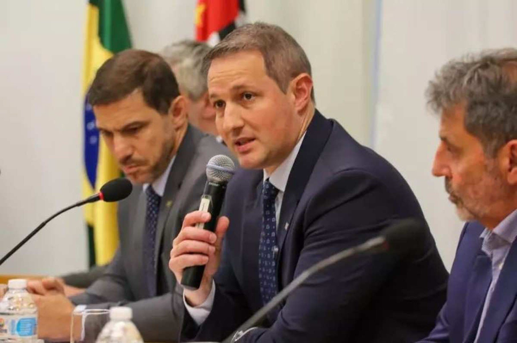 PMs são afastados por suspeita de envolvimento na execução de delator do PCC