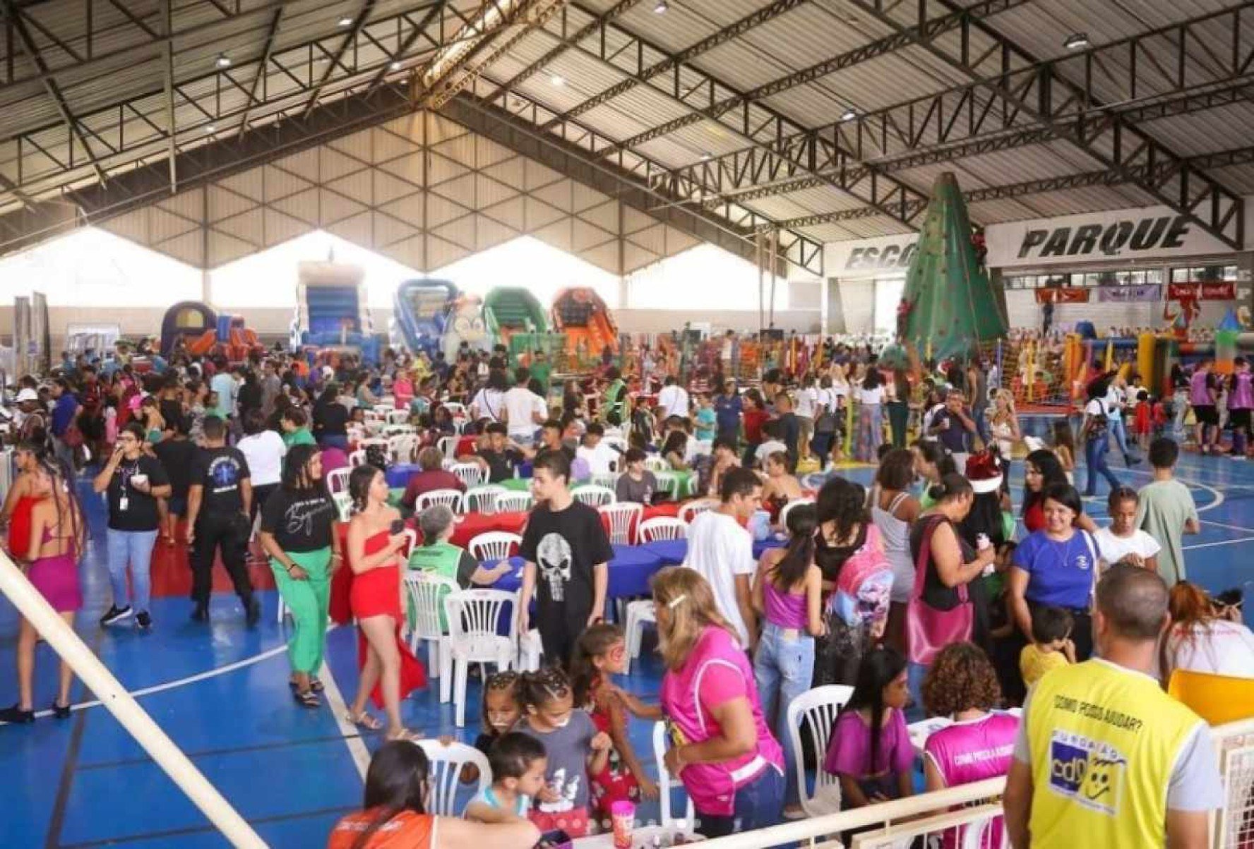 Natal Solidário leva crianças em situação de vulnerabilidade para o Nicolândia