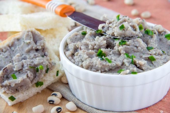 Pasta de feijão-de-corda (Imagem: Lapina Maria | Shutterstock)  -  (crédito: EdiCase)