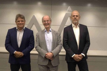 Dirigentes do Banco Master (da esquerda para a direita): Geraldo Magela, conselheiro da instituição, Erich Schumann, presidente do Comitê de Auditoria, e Luiz Antônio Bull, diretor estatutário -  (crédito: Divulgação)