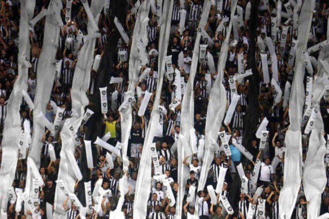 Jogo entre as equipes será o último da equipe no Nilton Santos antes dos confrontos decisivos pelo Brasileirão e Libertadores -  (crédito: Vitor Silva/Botafogo)