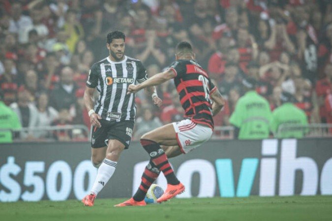 Goleiro do Galo faz importantes defesas e ainda pegou pênalti de David Luiz, do Rubro-Negro, e mantém placar zerado, no Maracanã - (crédito: Foto: Pedro Souza / Atlético) Goleiro do Galo faz importantes defesas e ainda pegou pênalti de David Luiz, do Rubro-Negro, e mantém placar zerado, no Maracanã - (crédito: Foto: Pedro Souza / Atlético)