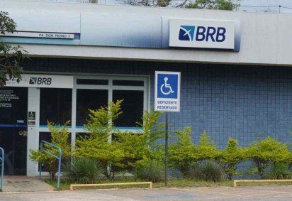 BRB já contratou mais de 1.200 novos empregados por meio de seis concursos públicos -  (crédito:  Ed Alves/CB/DA.Press)