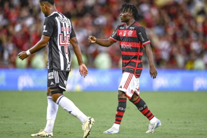 Nigeriano, de 19 anos, entra em campo no empate com Atlético, no Maracanã, pela 33ª rodada do Campeonato Brasileiro -  (crédito: Foto: Marcelo Cortes / Flamengo)