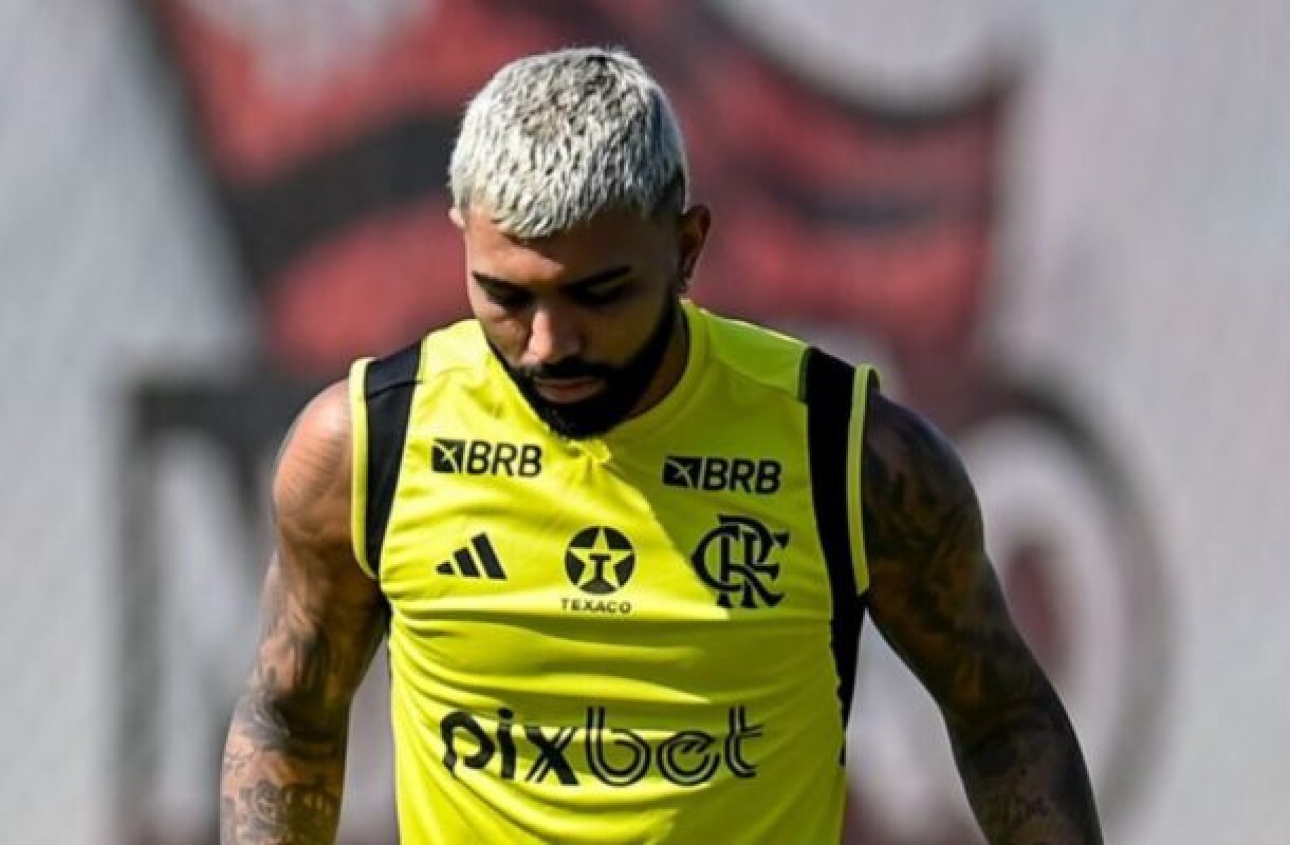 Jogador ficou fora do confronto contra o Atlético Mineiro na última rodada do Brasileirão por atos de indisciplina  -  (crédito: Marcelo Cortes/Flamengo)