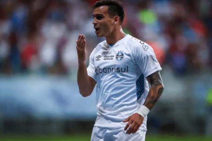 Peixe teria oferecido ao Imortal uma troca entre Cristaldo e Soteldo. Gaúchos entendem que o valor do argentino é superior ao sugerido - (crédito: Foto: Lucas Uebel / Grêmio FBPA) Peixe teria oferecido ao Imortal uma troca entre Cristaldo e Soteldo. Gaúchos entendem que o valor do argentino é superior ao sugerido - (crédito: Foto: Lucas Uebel / Grêmio FBPA)