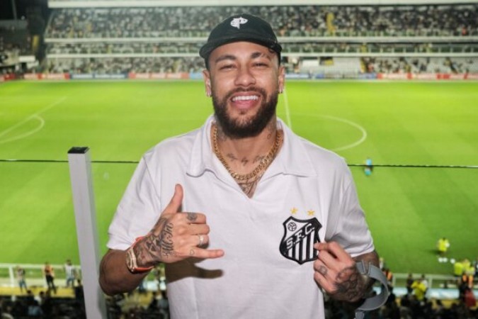 Peixe convidou o ídolo para o jogo contra o CRB, pela Série B, mas compromissos com o Al-Hilal impedem presença do craque -  (crédito: Foto: Divulgação/Santos)