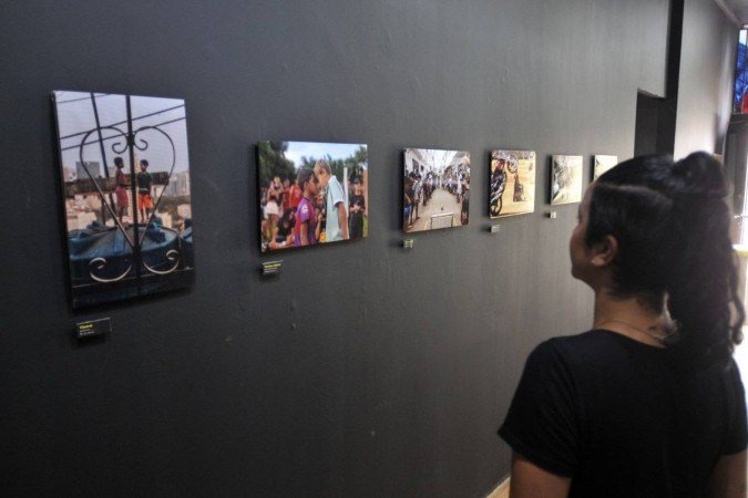 Curadoria buscou obras que dialogam com temas que vão além dos limites geográficos da periferia
