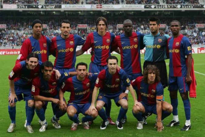  SAN SEBASTIAN, SPAIN - MAY 05: Barcelona players line-up for the team photo before the Primera Liga match between Real Sociedad and Barcelona at the Anoeta stadium on May 5, 2007 in San Sebastian, Spain.  (Photo by Denis Doyle/Getty Images)
     -  (crédito:  Getty Images)