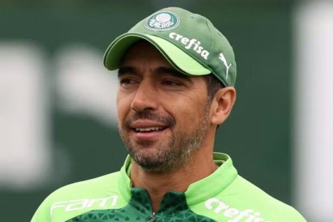 Verdão terá desfalques por suspensões e Data FIFA e o treinador já começa a ir atrás de soluções para a partida em Salvador  -  (crédito: Foto: Cesar Greco / Palmeiras)