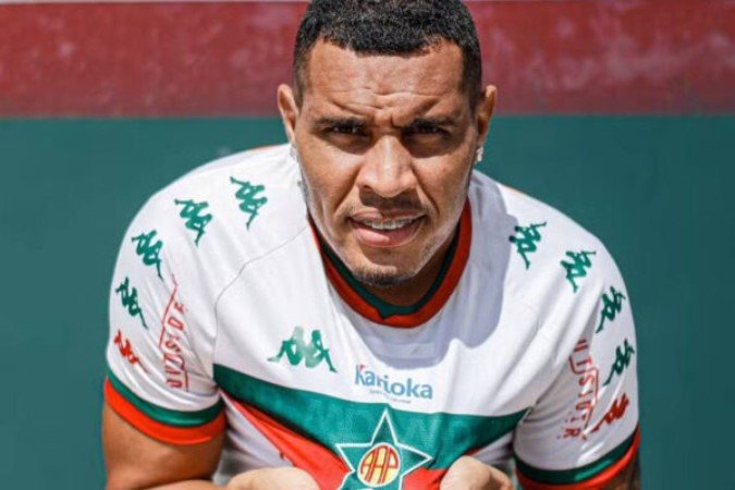 Michel viajava da Bahia para o Rio de Janeiro quando sofreu um acidente automobilístico. Clube carioca divulgou nota de pesar - (crédito: Foto: Reprodução ) Michel viajava da Bahia para o Rio de Janeiro quando sofreu um acidente automobilístico. Clube carioca divulgou nota de pesar - (crédito: Foto: Reprodução )