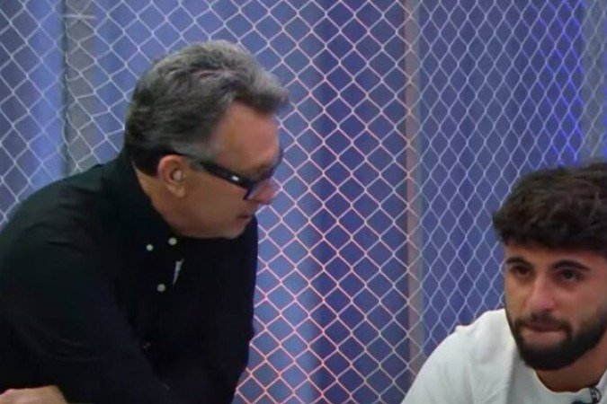 Neto consola Yuri Alberto após depoimento emocionado do jogador do Corinthians -  (crédito: Foto: Reprodução / Band)