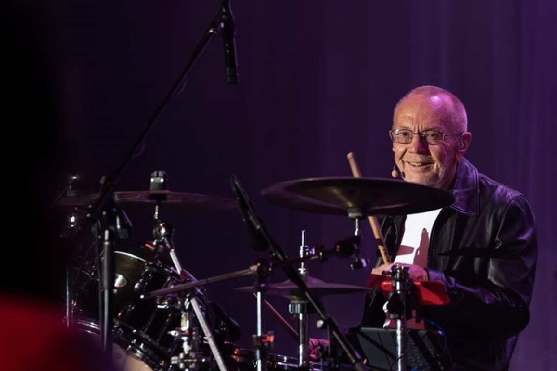 Morre Colin Petersen, ex-membro do Bee Gees, aos 78 anos