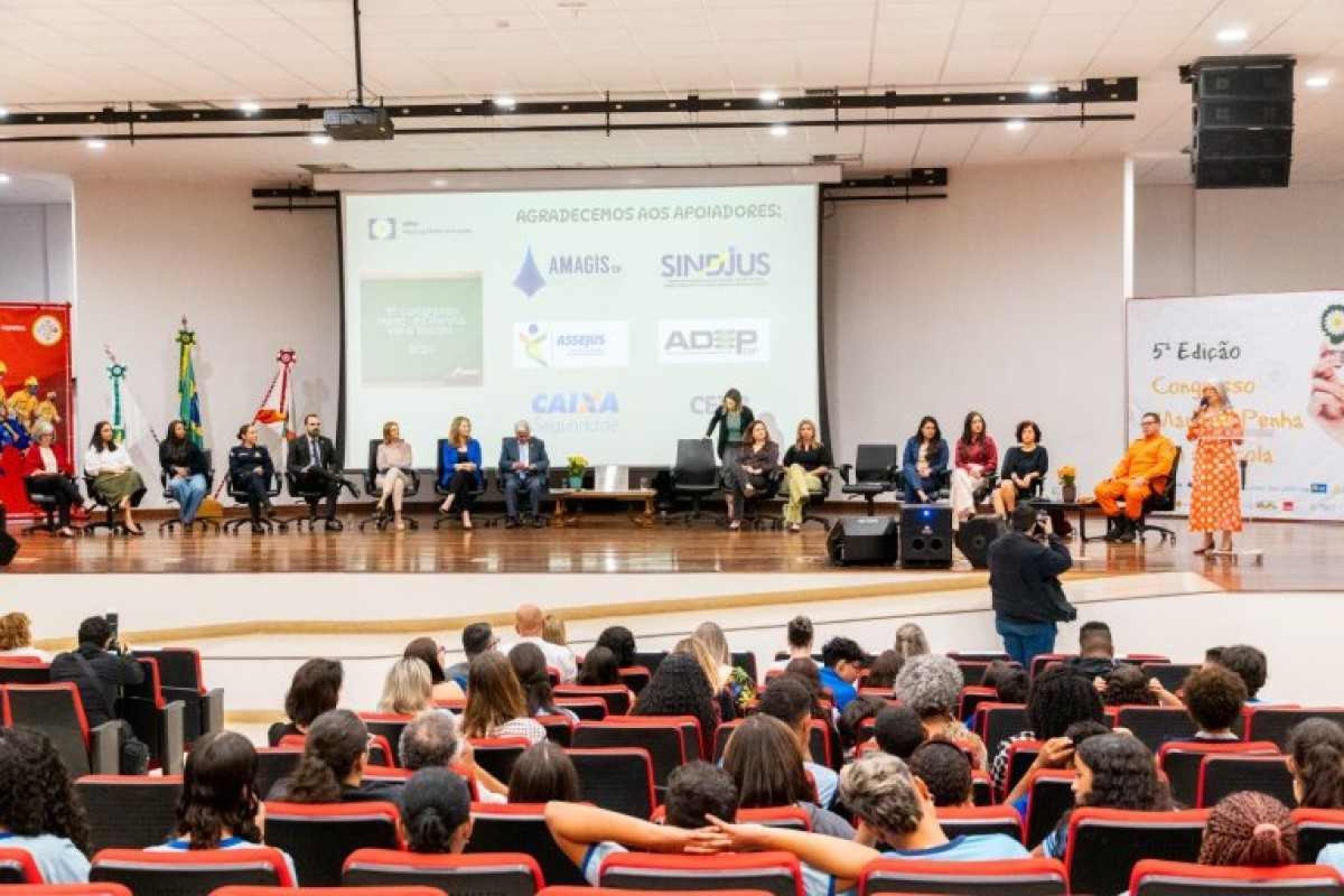 Congresso premia projetos contra a violência de gênero