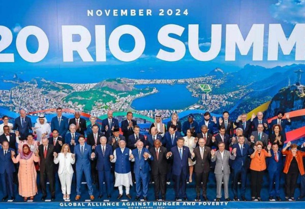 A nova 'foto de família' do G20 foi refeita nesta terça-feira (19/11) -  (crédito: Ricardo Stuckert)