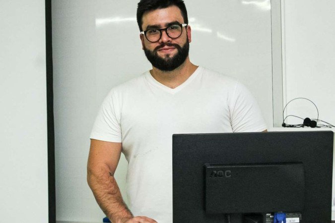  19/11/2024 Crédito: Kayo Magalhães/CB/D.A Press. Cidades. Vestibular da UnB 2024. Na foto, Luís Bogado, professor de matemática e coordenador do curso Academía das Específicas.
