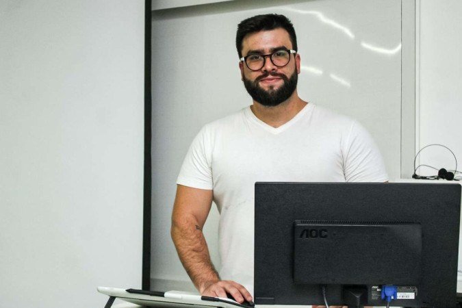  19/11/2024 Crédito: Kayo Magalhães/CB/D.A Press. Cidades. Vestibular da UnB 2024. Na foto, Luís Bogado, professor de matemática e coordenador do curso Academía das Específicas.