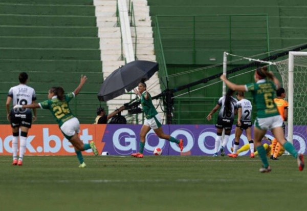 Foto: Rebeca Reis/Ag. Paulistão/Centauro