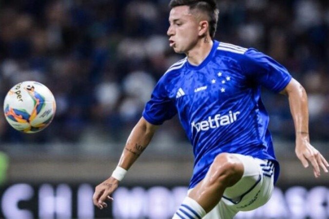 BARREAL - Outro jogador que não conseguiu ajudar a equipe mineira a ter mais intensidade e eficiência na construção NOTA: 4,5. Foto: Gustavo Aleixo/Cruzeiro