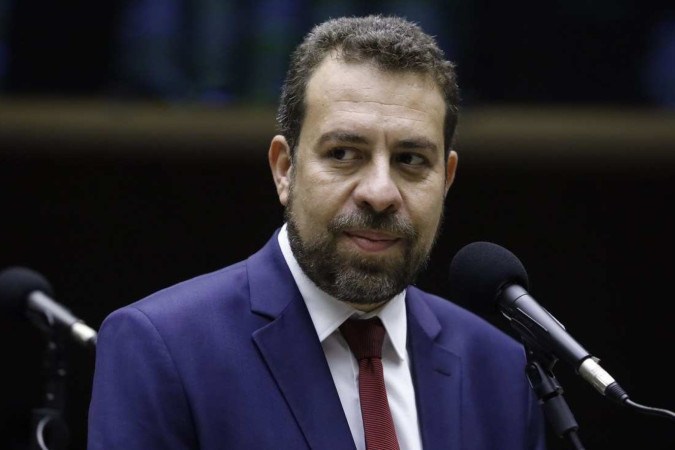 Projeto de Boulos recebeu apoio até do deputado federal Nikolas Ferreira (PL-MG) -  (crédito: Mário Agra/Câmara dos Deputados)