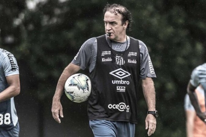 Cuca pode ser uma das opções do Peixe em meio a dificuldade de acordo com Luís Castro -  (crédito: Foto: Ivan Storti/Santos FC)