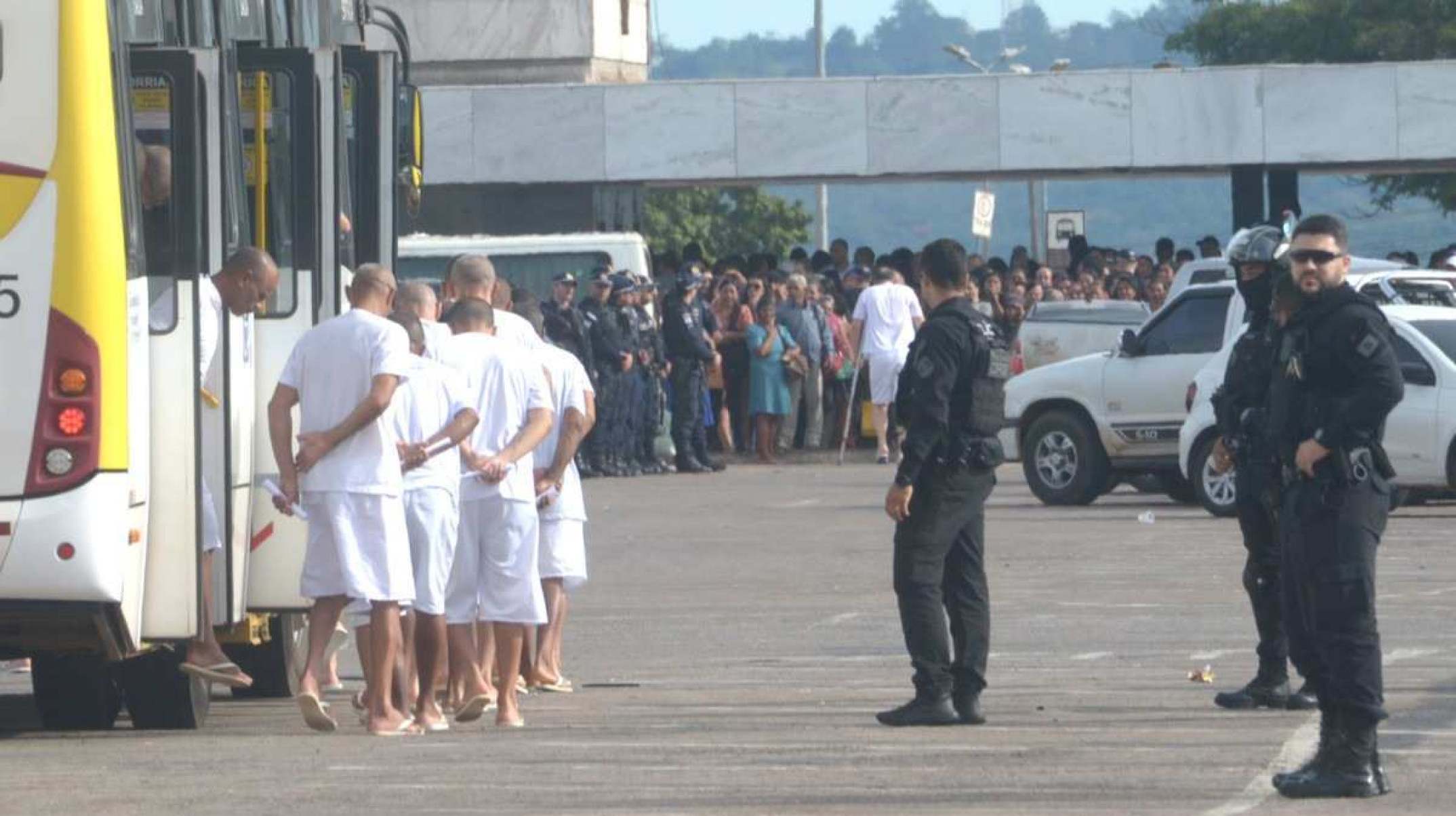 Saidão de Natal vai liberar o maior número de presos do ano no DF