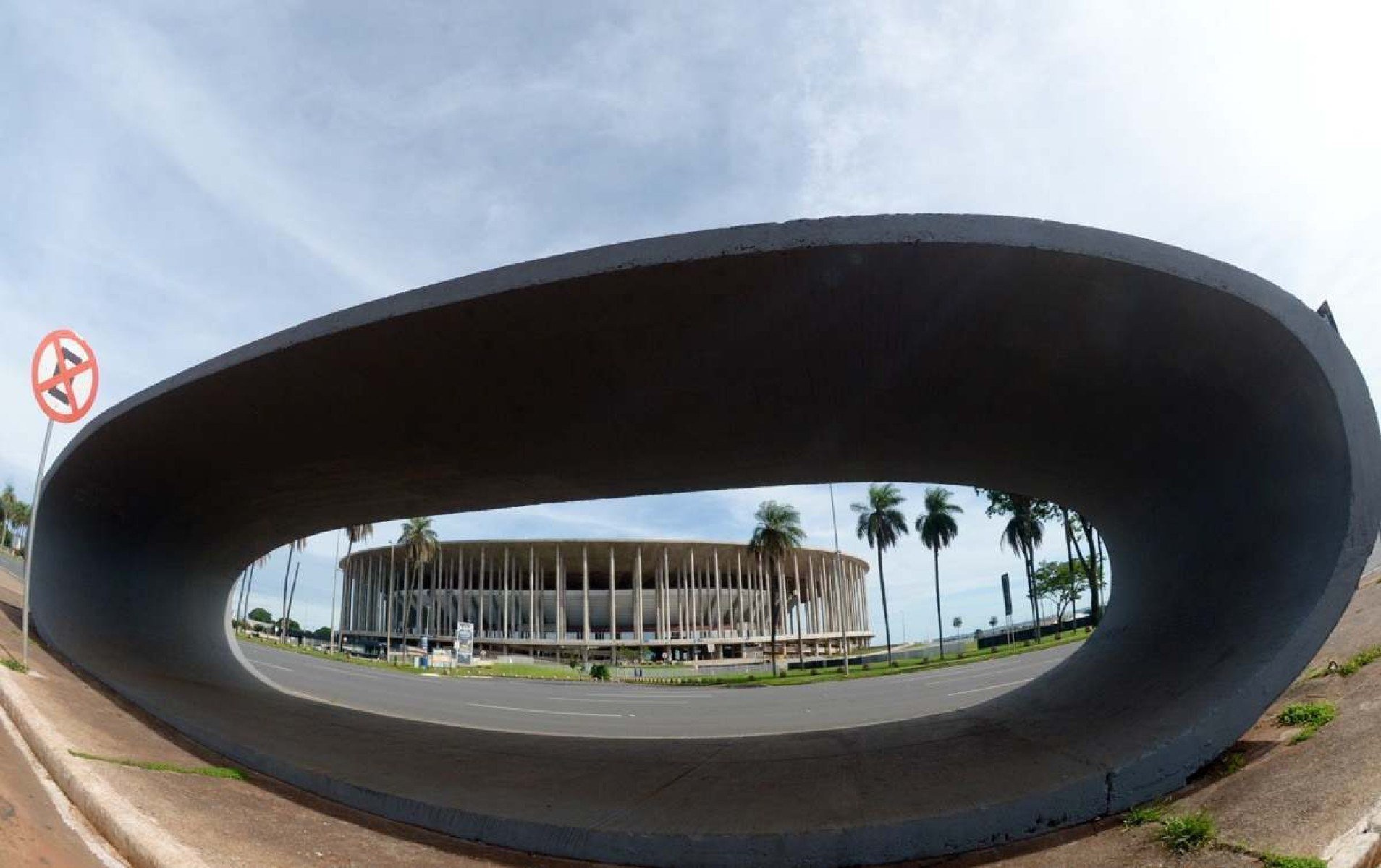 Ibaneis oferece Brasília para substituir Lima na final da Libertadores
