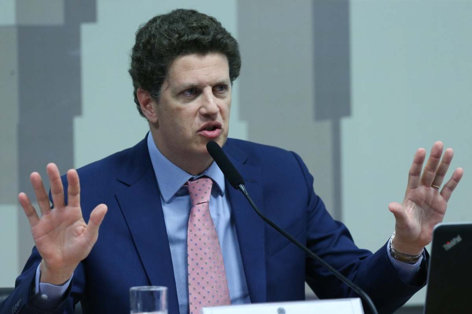 Ricardo Salles diz que vai deixar de comprar no Carrefour