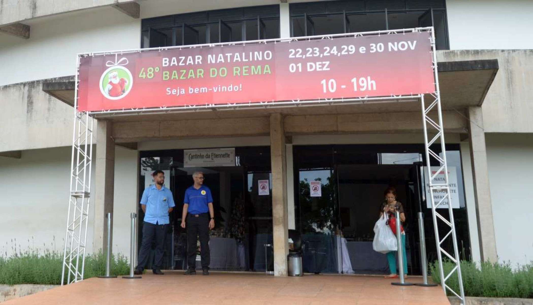 48º Bazar do Rema chega ao segundo dia com produtos artesanais natalinos