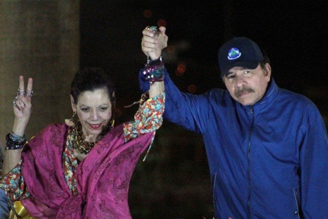 Daniel Ortega e a esposa e vice, Rosario Murillo: repressão absoluta - (crédito: Maynor Valenzuela/AFP) Daniel Ortega e a esposa e vice, Rosario Murillo: repressão absoluta - (crédito: Maynor Valenzuela/AFP)