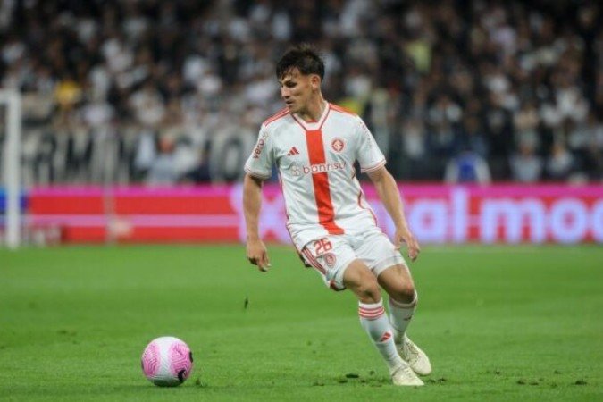 Internacional deseja ficar com Bernabei em definitivo -  (crédito: Foto: Ricardo Duarte/Internacional)