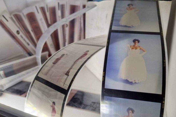 Os documentos físicos serão doados ao Arquivo Público do DF, para que futuros pesquisadores tenham acesso às informações do teatro de Brasília -  (crédito: Josuel Junior)