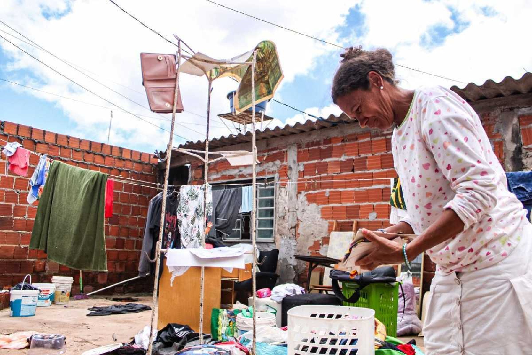 Odete Teodoro voltou para avaliar estragos e tentar recuperar bens