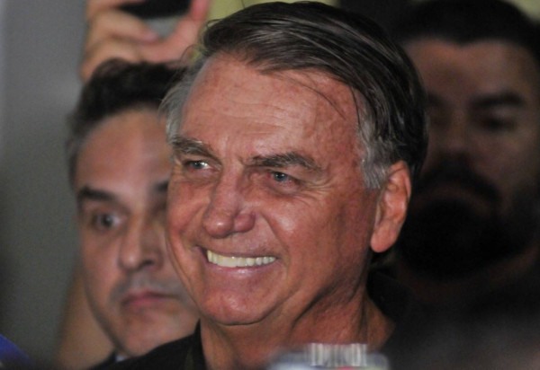 Bolsonaro alega ser vítima de uma perseguição e levantou a possibilidade de pedir refúgio em alguma embaixada caso tenho a prisão decretada -  (crédito:  Minervino Júnior/CB)