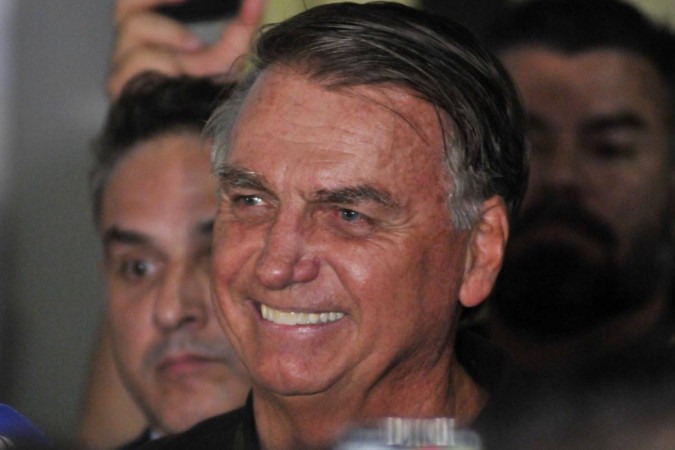 Bolsonaro alega ser vítima de uma perseguição e levantou a possibilidade de pedir refúgio em alguma embaixada caso tenho a prisão decretada -  (crédito:  Minervino Júnior/CB)