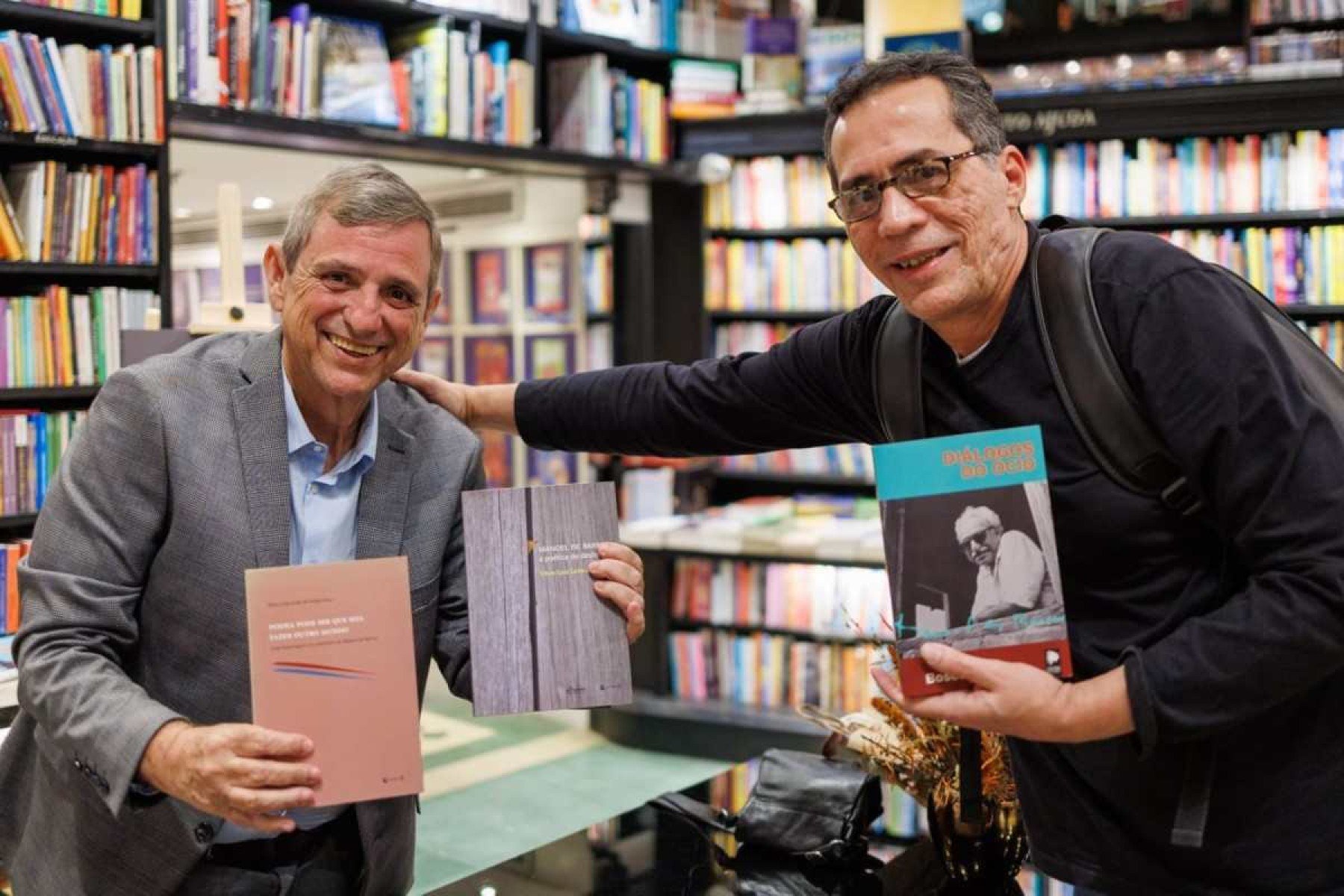 Livro sobre  Manoel de Barros será lançado nesta quarta (27/11)