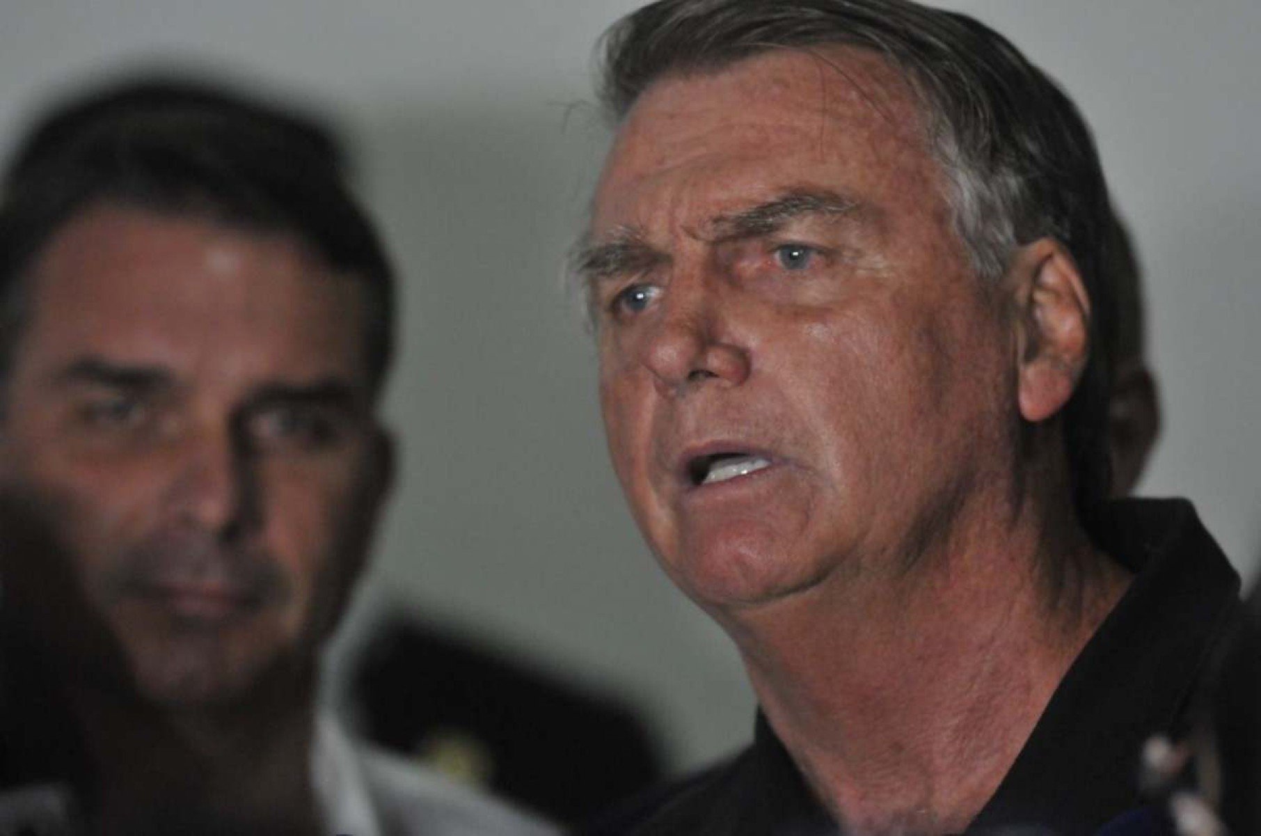     25/11/2024. Crédito: Minervino Júnior/CB/DA Imprensa. Brasil. Brasília – DF. O ex-presidente Jair Bolsonaro chega a Brasilai e fala sobre a investigação da PF sobre o golpe.