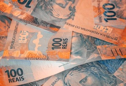 A primeira parcela do 13&ordm; sal&aacute;rio foi paga at&eacute; 30 de novembro; a segunda vem a&iacute; -  (crédito: BBC Geral)